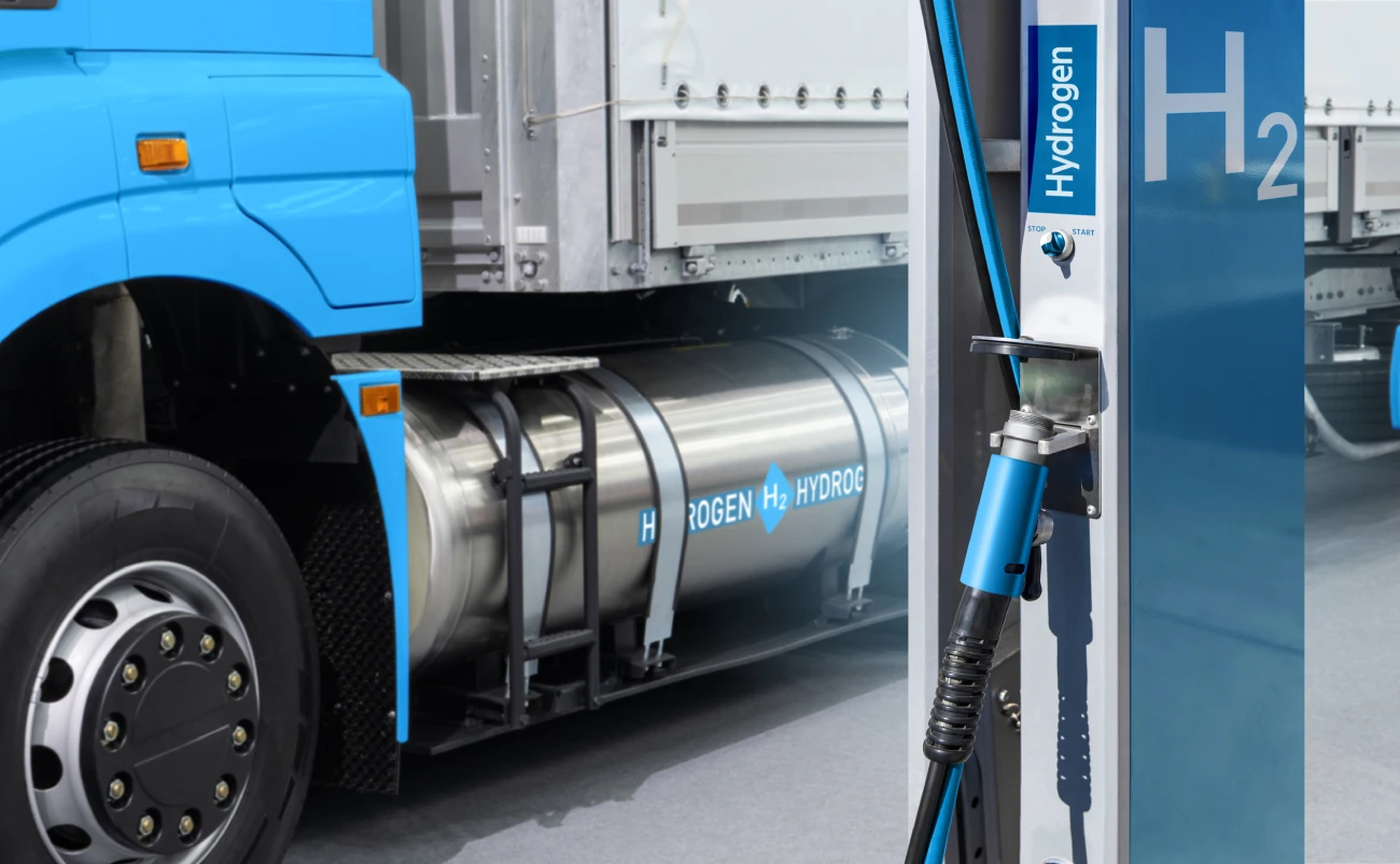 Hydrogen electric truck